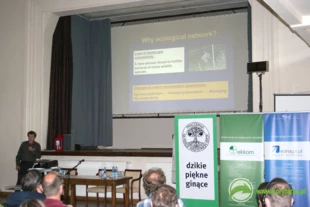 Referat o korytarzach migracyjnych drapieżników w Czechach – dr Václav Hlaváč z Agencji Ochrony Przyrody i Krajobrazu Republiki Czeskiej z Pragi. Fot. Archiwum Pracowni