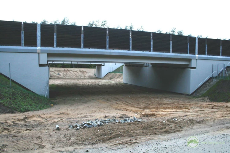 71-Przejście dolne dla dużych zwierząt pod drogą ekspresową S-3, odcinek: Myślibórz-Gorzów Wlkp....