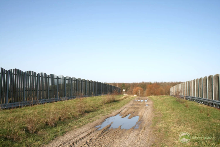 9-Początki budowy przejść górnych nie były zbyt udane – obiekty były zbyt wąskie, ubogo zagospodarowane...